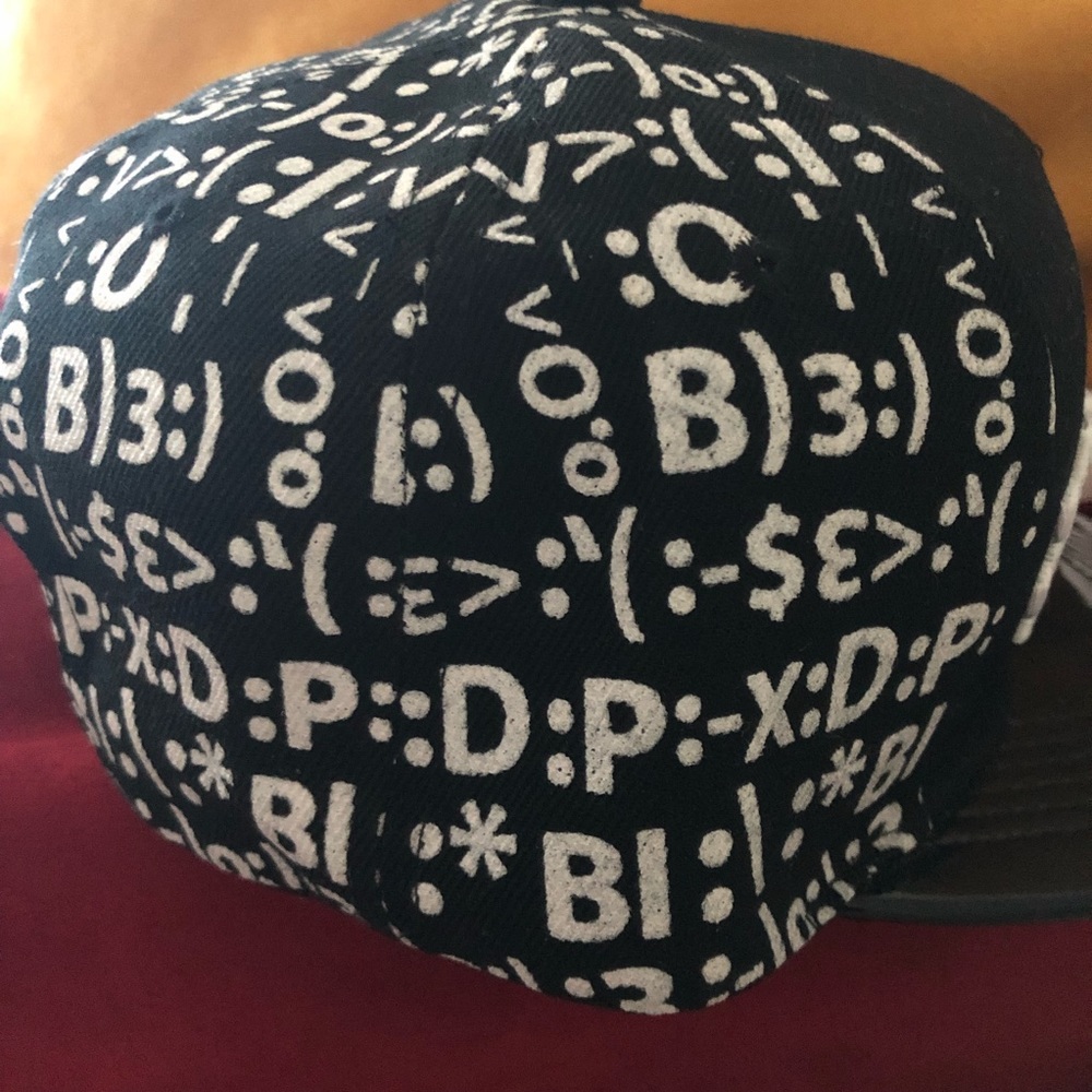Unisex Cap #Love - Picture 5 of 6